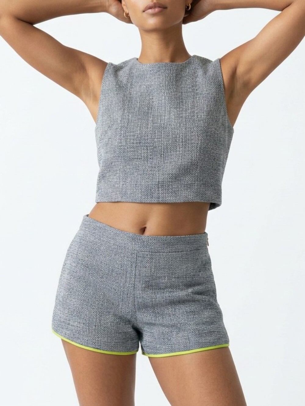 Club Monaco Linen Shorts with Lime Trim